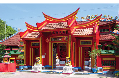 first Chinese temple in Bali, Caow Eng Bio