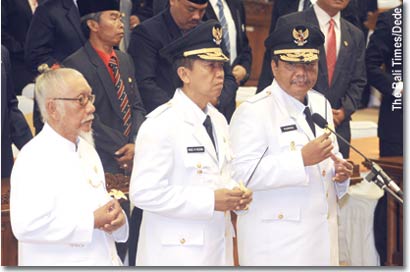 the-bali-times-pelantikan-g.jpg